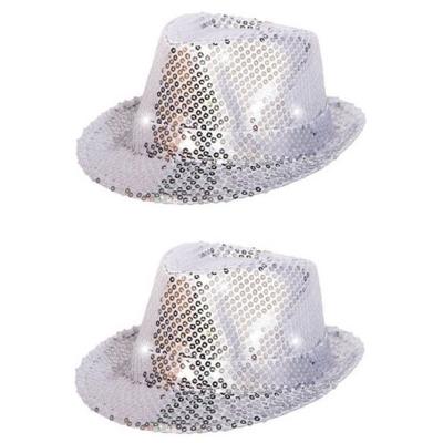 Carnaval verkleed party hoedje - 2x - zilver - trilbey hoedje - pailletten - met LED licht