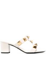 Valentino Garavani sandales Rockstud - Tons neutres