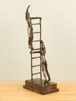 Bronzen beeld To the top, 43 cm