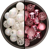 Kunststof kerstballen 74x stuks parelmoer wit en roze 6 cm