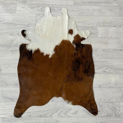 Kleine koeienhuid bruin wit zwart (Normandiër) 90x60cm