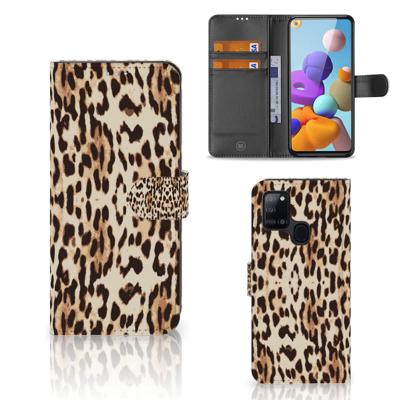 Samsung Galaxy A21s | Telefoonhoesje | Met pasjeshouder | Leopard