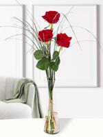 Drie rode rozen, inclusief vaasje - thumbnail