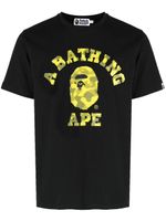 A BATHING APE® t-shirt Radiation College à imprimé camouflage - Noir - thumbnail