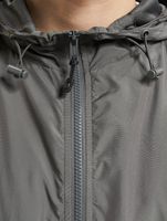 Urban Classics / Zomerjas 2 Tone Tech in grijs - thumbnail