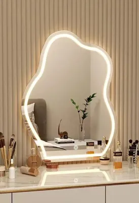 NordiGlow Onregelmatige LED-Spiegel - Scandinavisch Design