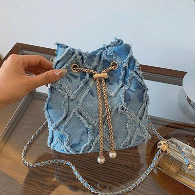 New Classic Versatile Solid Color Rhombus Textured Metal Drawstring Closure One Shoulder Bucket Bag, Elegant Women Wallet, Suitable For Shopping, Commuting, Parties And Other Occasions Blue