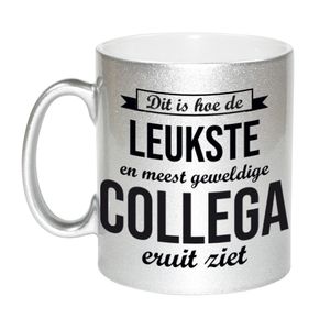 Zilveren leukste en meest geweldige collega cadeau koffiemok / theebeker 330 ml