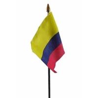 Colombia - mini vlaggetje van 10 x 15 cm op stokje - Landen vlag - H27 cm