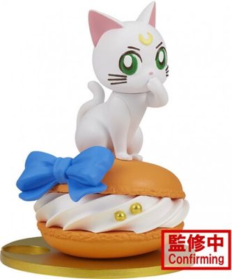 Pretty Guardian Sailor Moon Cosmos Figure - Artemis