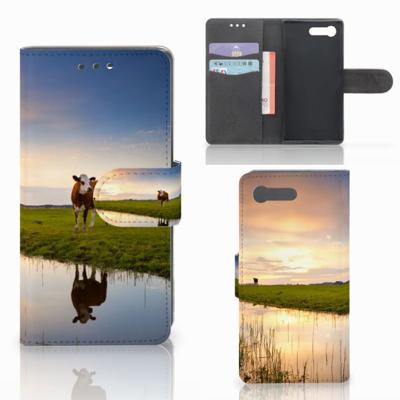 Sony Xperia X Compact | Telefoonhoesje | Met pasjeshouder | Koe Sony Xperia X Compact | Telefoonhoesje | Met pasjeshouder | Koe