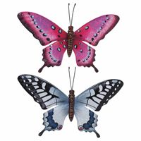 Set van 2x stuks tuindecoratie muur/wand vlinders van metaal in grijsblauw en roze 35 x 24 cm