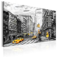 Schilderij - Wandeling in New York naast een Gele Taxi - thumbnail