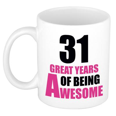 Verjaardag 31 jaar Koffiemok Cadeau - Great years of being awesome - wit/roze - voor dames