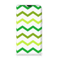 iPhone 13 Hoesje met Magneet Zigzag Groen - thumbnail