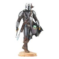 Star Wars The Mandalorian Premier Collection 1/7 The Mandalorian with The Child 25 cm