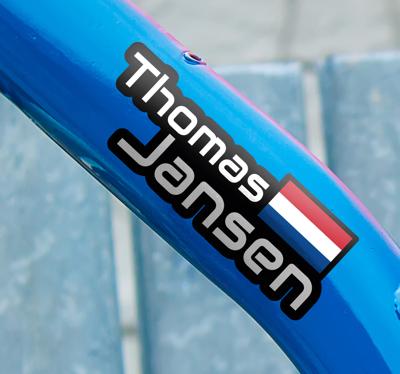Vlag en achternaam fiets naamsticker