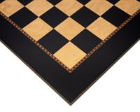 Het Damesgambiet zwartgeverfde populier- en essenwortel-schaakbord