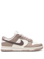 Nike baskets Dunk Low 'Diffusé Taupe' - Blanc