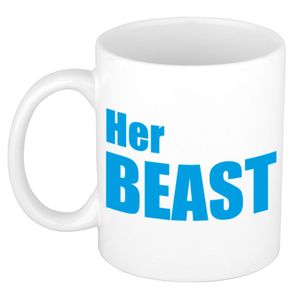 Her beast cadeau mok / beker wit met blauwe letters 300 ml