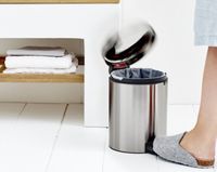 Brabantia newIcon pedaalemmer 5 liter met kunststof binnenemmer - Matt Steel Fingerprint Proof - thumbnail