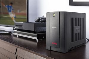 APC Back-UPS 700VA noodstroomvoeding 4x stopcontact, USB