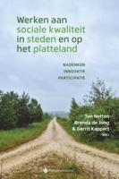 Werken aan sociale kwaliteit in steden en op het platteland (Paperback)