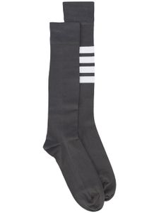 Thom Browne chaussettes à détail rayé - Gris