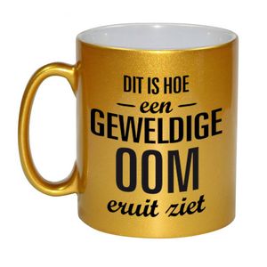 Geweldige oom cadeau mok / beker goudglanzend 330 ml - feest mokken