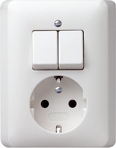 Gira combinatie serieschakelaar en wandcontactdoos met randaarde zuiverwit mat