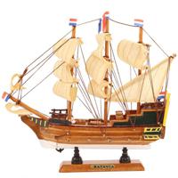 Decoratie model zeiljacht/zeilboot driemaster - 24 x 24 cm - miniatuur boot/boten - de Batavia