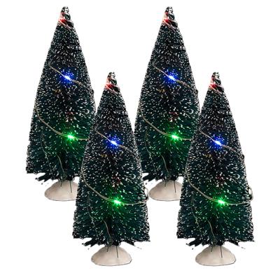 Kerstdorp mini kerstboompjes - 4x st - 15 cm - verlicht - 20 gekleurde LED lampjes