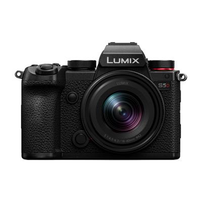 Panasonic LUMIX S5D Black + S 18-40mm f/4.5-6.3