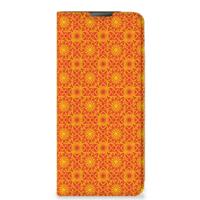 Motorola Moto E20 | Hoesje met Magneet | Batik Oranje