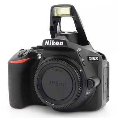 Nikon D5600 body occasion