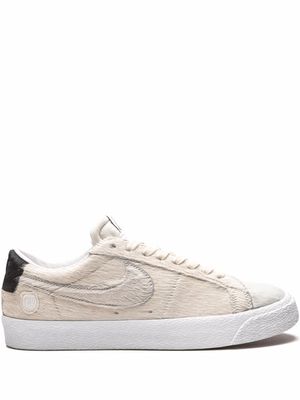 Nike x Medicom baskets Toy SB Blazer - Tons neutres