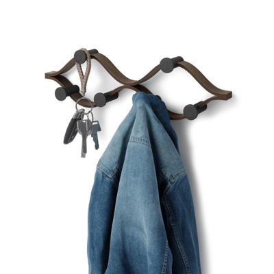 Umbra handdoekhouder - 51x6x15cm - zwarte haakjes - walnoot 1021053-048 Umbra handdoekhouder - 51x6x15cm - zwarte haakjes - walnoot 1021053-048