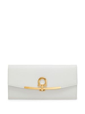 Ferragamo portefeuille continental à logo Gancini - Blanc