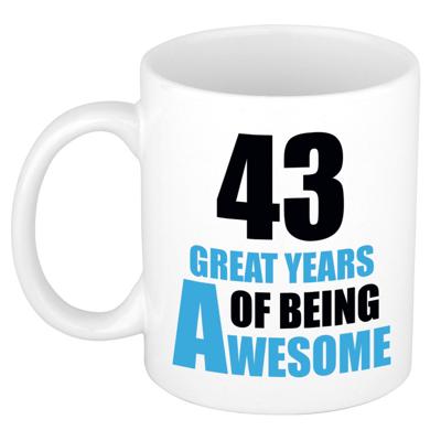 Verjaardag 43 jaar Koffiemok Cadeau - Great years of being awesome - wit/blauw Verjaardag 43 jaar Koffiemok Cadeau - Great years of being awesome - wit/blauw