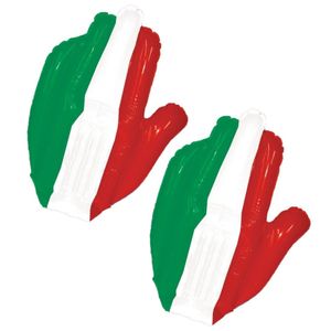 2x stuks opblaasbare supporters hand van vlag Italie 50 cm