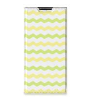 Samsung Galaxy S22 Ultra | Hoesje met Magneet | Waves Yellow