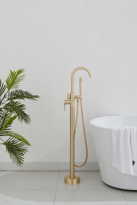 Vrijstaande badkraan SaniClear Brass | Hoogte uitloop 100 cm | Draaibare uitloop | Mengkraan | Rond | Goud