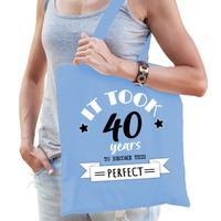 Cadeau tas voor dames - 40 en perfect - lichtblauw - katoen - 42 x 38 cm - veertig - shopper Cadeau tas voor dames - 40 en perfect - lichtblauw - katoen - 42 x 38 cm - veertig - shopper