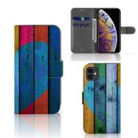 Apple iPhone 11 | Book Style Case | Wood Heart - Cadeau voor je Vriend Apple iPhone 11 | Book Style Case | Wood Heart - Cadeau voor je Vriend