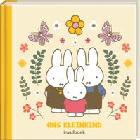 Nijntje invulboek - Ons kleinkind (Hardback)
