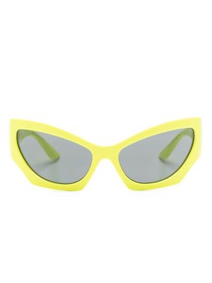 Versace Eyewear lunettes de soleil teintées à monture papillon - Jaune