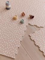 Groot tapijt met 9 schuimtegels rozen