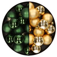 32x stuks kunststof kerstballen mix van donkergroen en goud 4 cm