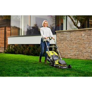 Ryobi ONE+ 18V Brushless Accu 40cm Grasmaaier RY18LMX40A-240 grasmaaier 50L Grasopvangzak, incl. 2x 4.0Ah accu lader