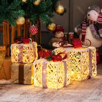 Set van 3 LED-Geschenkdozen op Batterijen Werkende Geschenken met Rode Strikken 60 LED-verlichting en 6H-timer Verlichte Kerstdecoratie